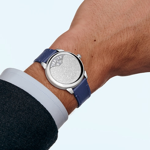 Reloj automático Tambour Convergence de 37 mm de platino y diamantes Relojería Todos los relojes } | LOUIS VUITTON (Zoom de producto)