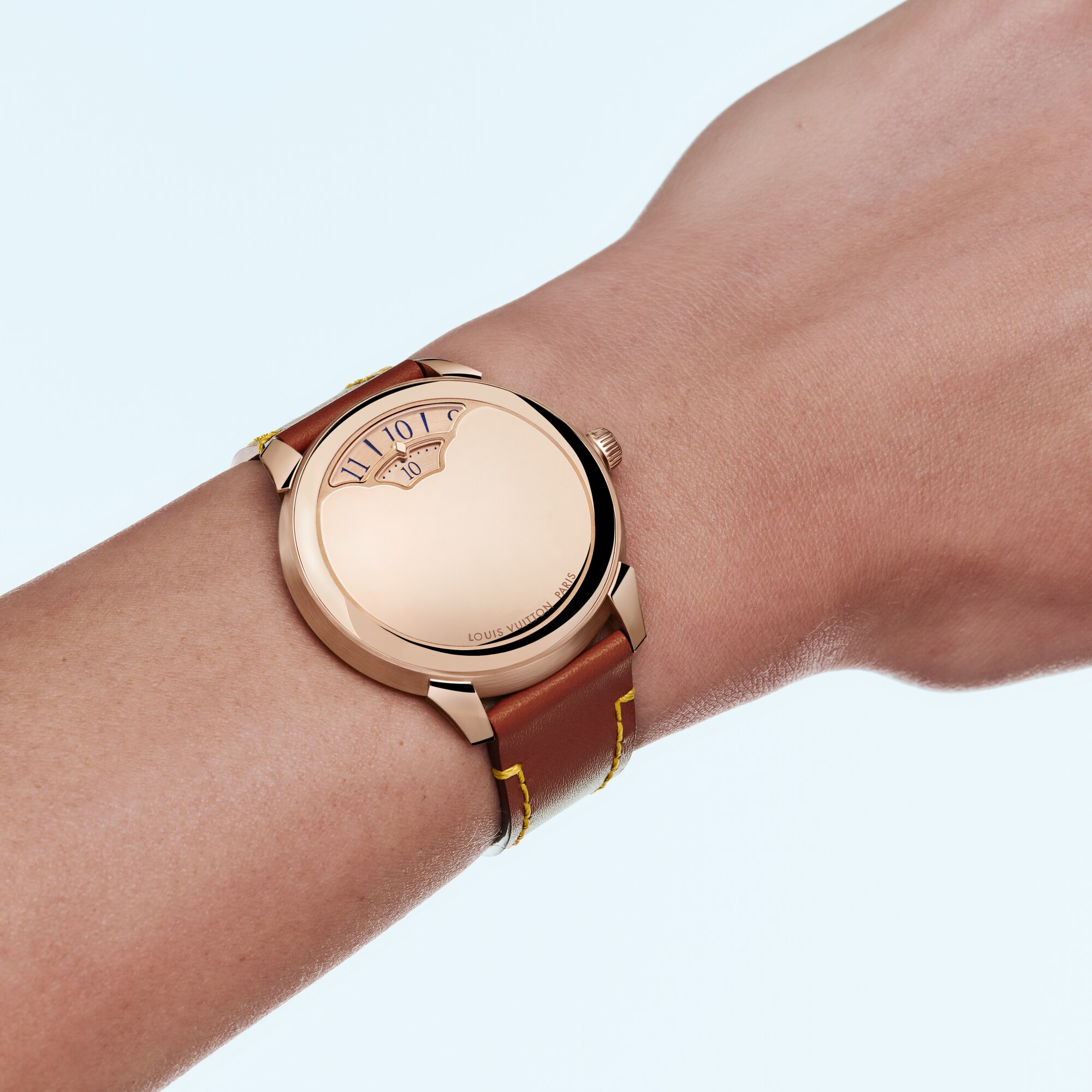 Reloj automático Tambour Convergence de 37 mm en oro rosa  Relojería Todos los relojes } | LOUIS VUITTON (Zoom de producto)