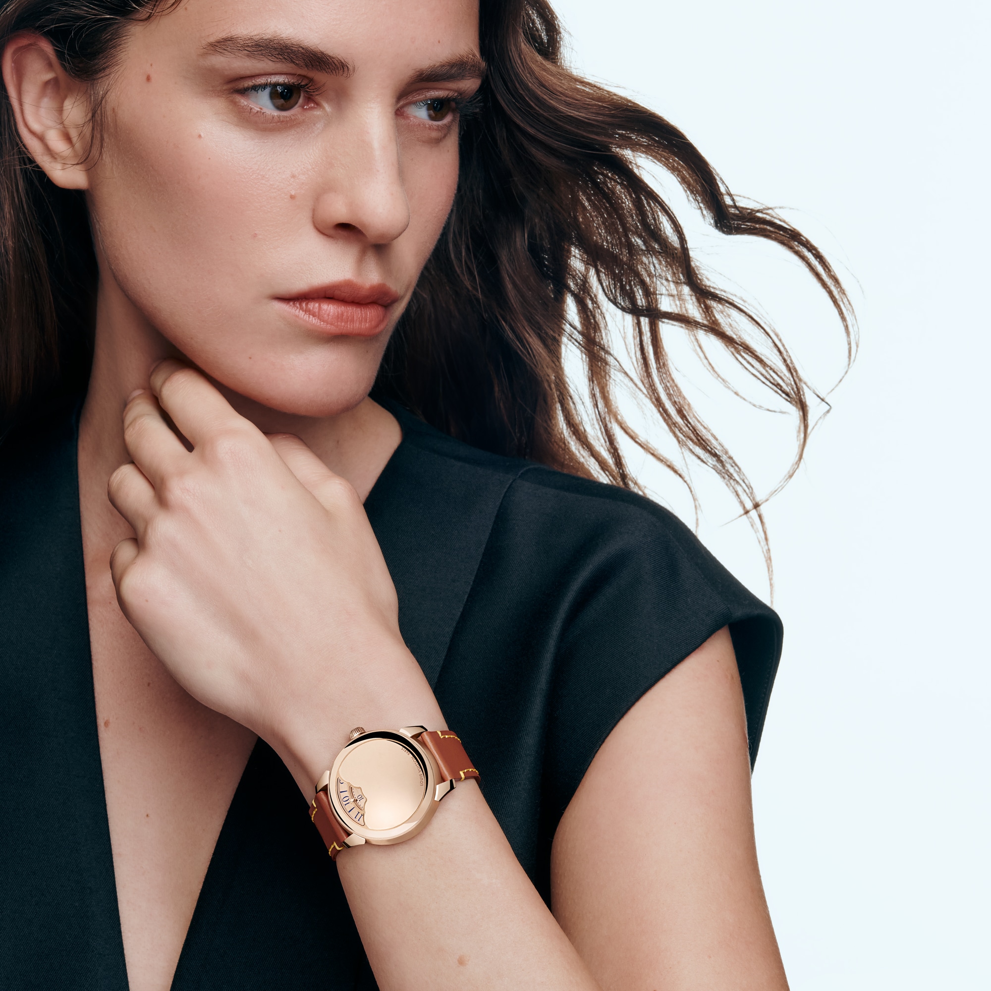 Reloj automático Tambour Convergence de 37 mm en oro rosa  Relojería Todos los relojes } | LOUIS VUITTON (Zoom de producto)