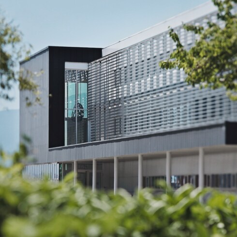 Reloj Tambour, automático, 40 mm, acero Relojería Todos los relojes } | LOUIS VUITTON