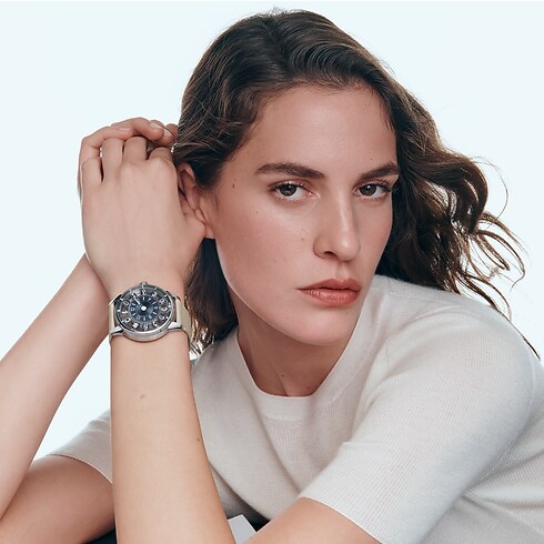 Reloj Tambour Spin Time Air, automático, 42,5 mm, oro blanco Relojería Todos los relojes } | LOUIS VUITTON (Zoom de producto)
