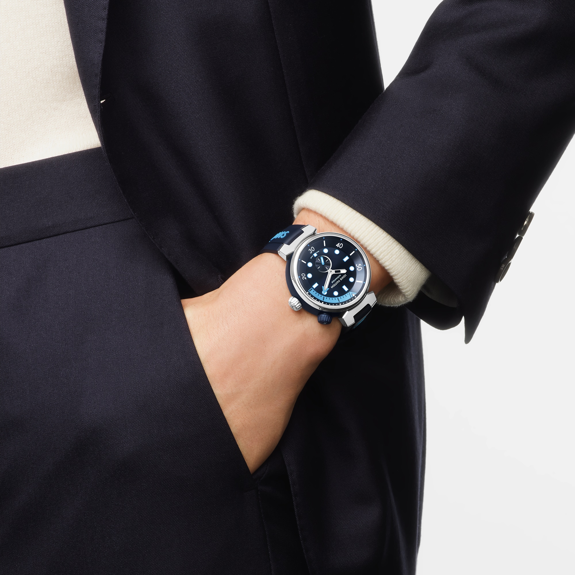 Reloj Tambour Streer Diver, automático, 44 mm, acero  Relojería Todos los relojes } | LOUIS VUITTON (Zoom de producto)