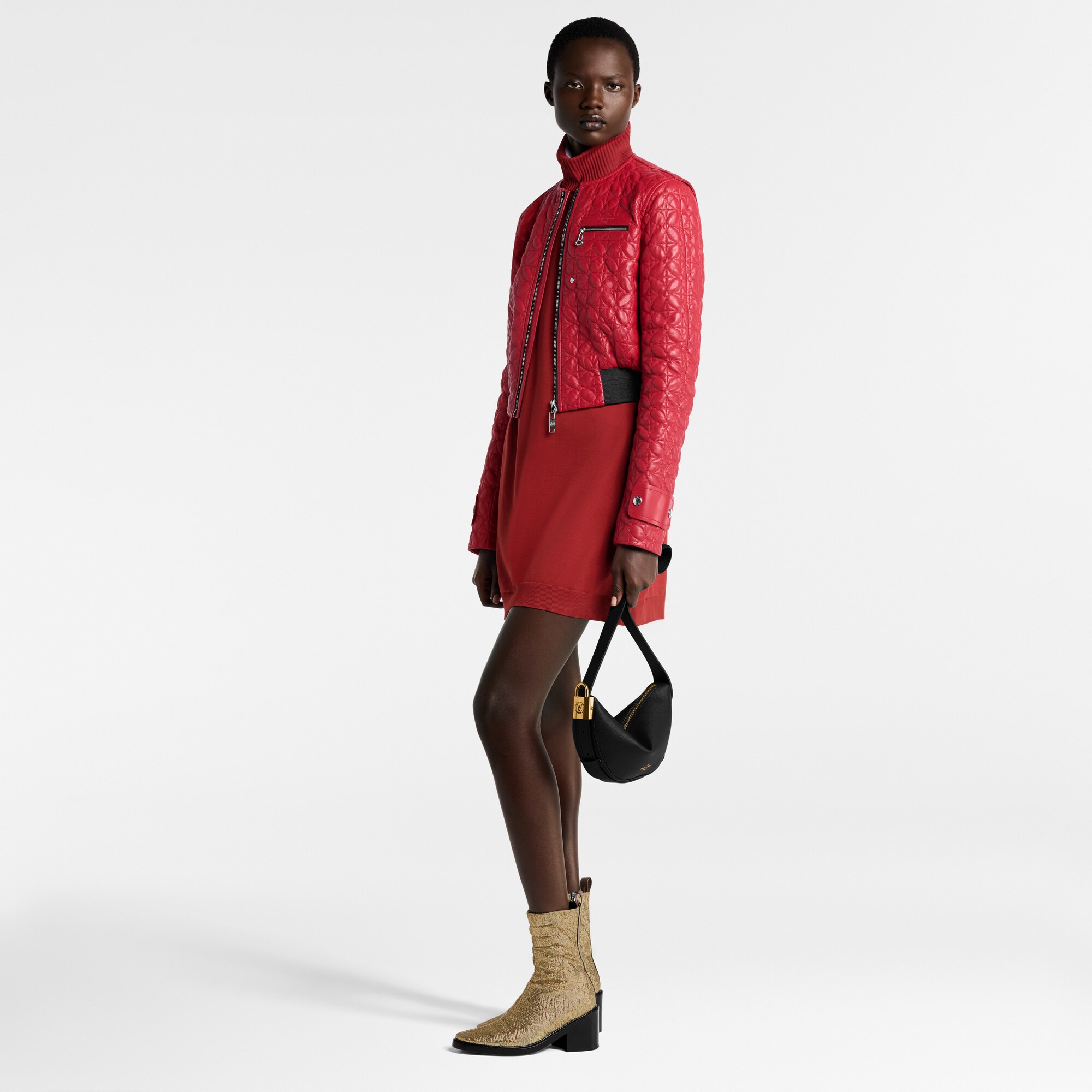 Riñonera Low Key Discreto Mujer Carteras y pequeña marroquinería Carteras con cadena y mini bolsos | LOUIS VUITTON (Zoom de producto)
