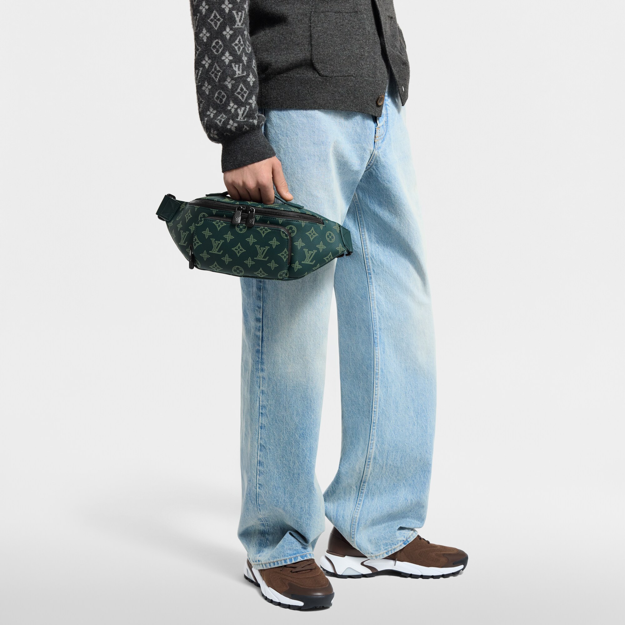 Riñonera Rush Piel Monogram Shadow  Bolsos y pequeña marroquinería Bolso de hombre Novedades | LOUIS VUITTON (Zoom de producto)