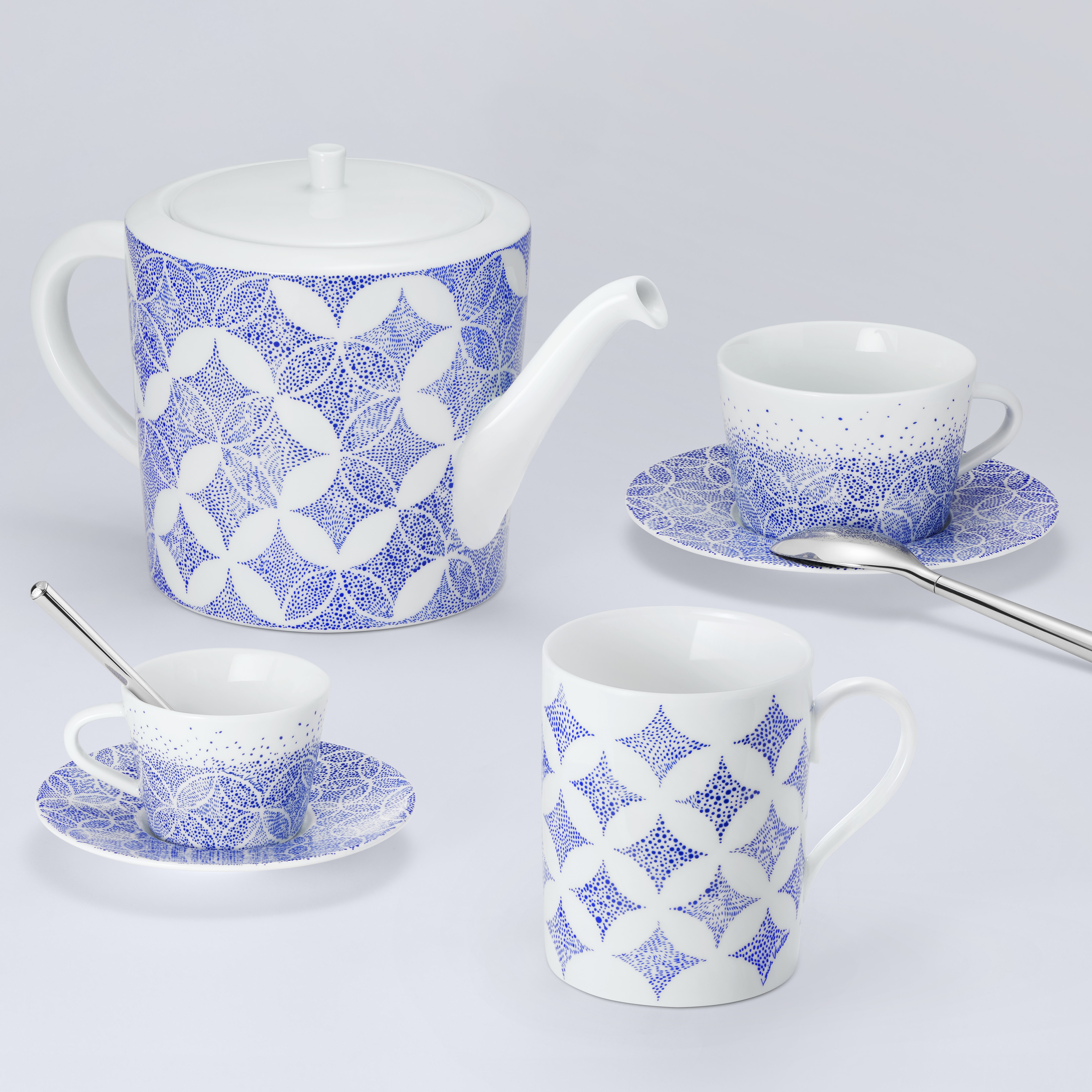 Set de 2 tazas y platillos de café Constellation  Baúles, Viaje y Hogar Hogar y Decoración de mesa Decoración de mesa | LOUIS VUITTON (Zoom de producto)