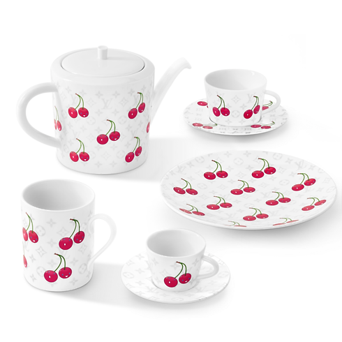 Set de 2 tazas y platillos de té LV x TM Monogram Cerises Baúles, Viaje y Hogar Hogar y Decoración de mesa Decoración de mesa | LOUIS VUITTON (Zoom de producto)