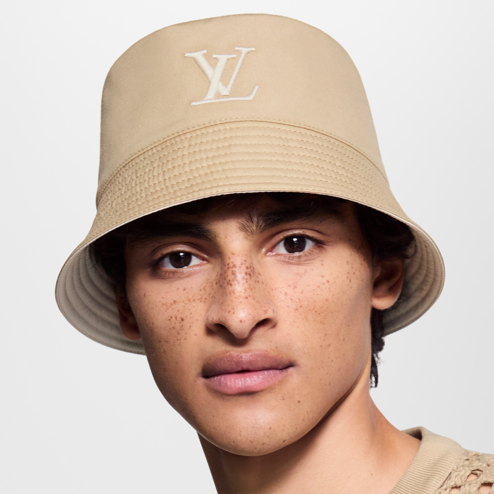 Sombrero bucket Only LV S00 Hombre Accesorios Sombreros, Gorros y Guantes | LOUIS VUITTON (Zoom de producto)