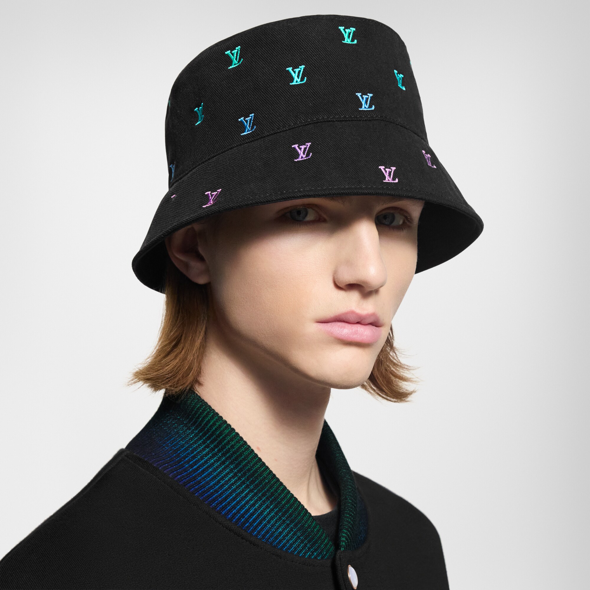 Sombrero bucket reversible LV Blason Shading Denim S00 Hombre Accesorios Sombreros, Gorros y Guantes | LOUIS VUITTON (Zoom de producto)