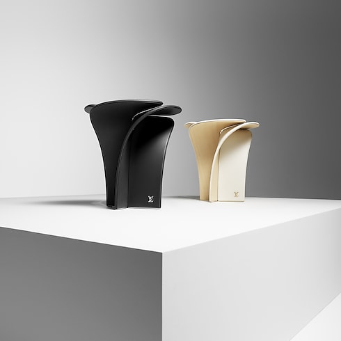 Taburete Blossom de Tokujin Yoshioka Madera de fresno Baúles, Viaje y Hogar Hogar y Decoración de mesa Muebles | LOUIS VUITTON (Zoom de producto)