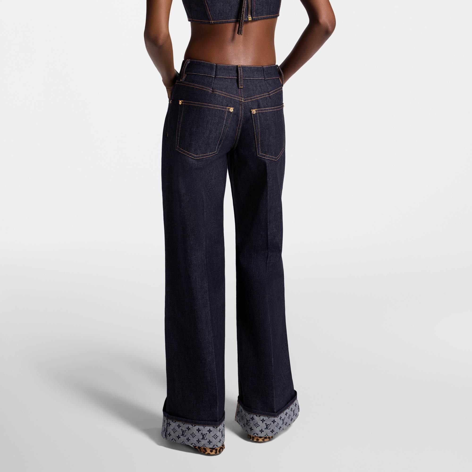 Vaqueros acampanados con vuelta  Mujer Prêt-à-Porter Pantalones | LOUIS VUITTON (Zoom de producto)
