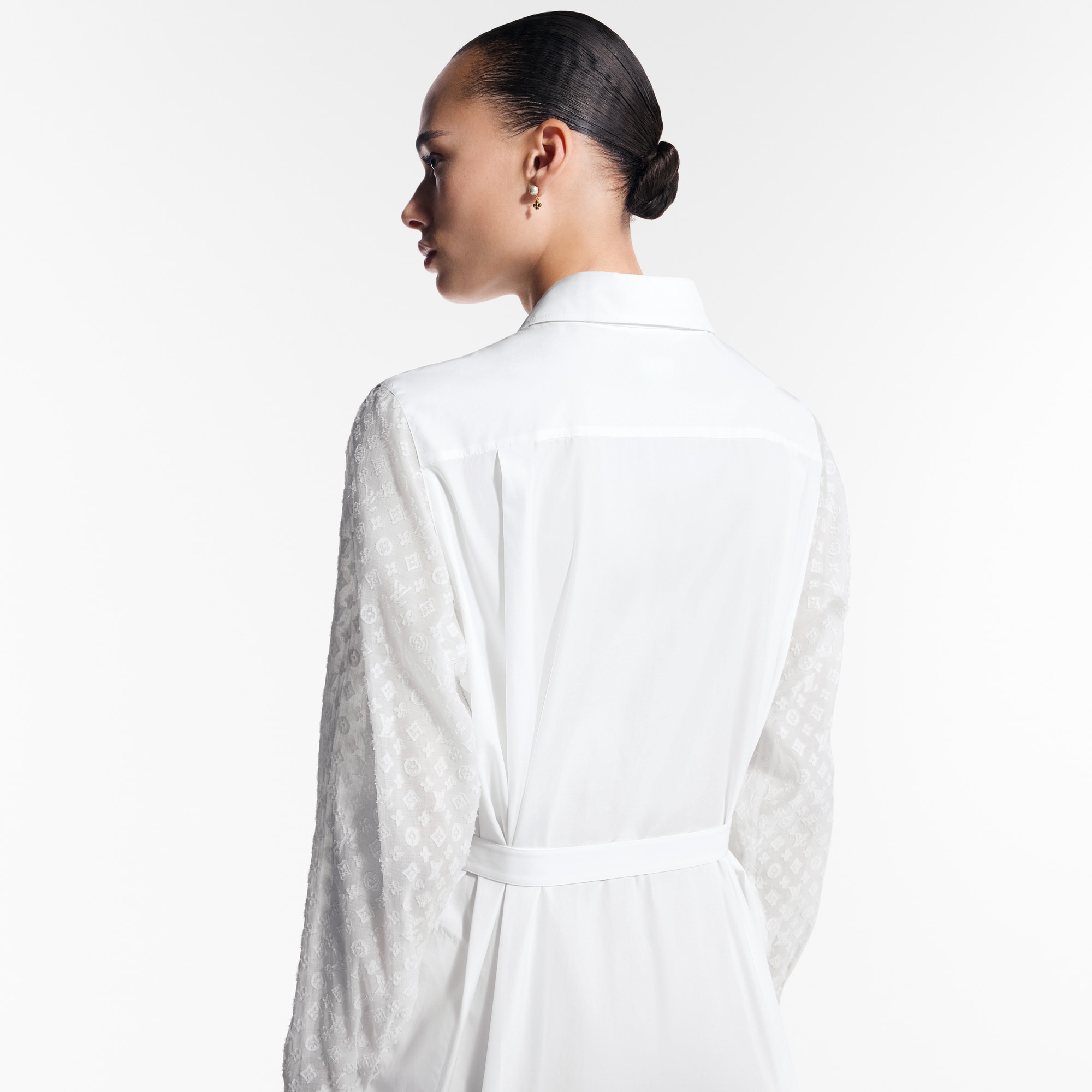 Vestido camisero con detalle Monogram  Mujer Prêt-à-Porter Vestidos | LOUIS VUITTON (Zoom de producto)