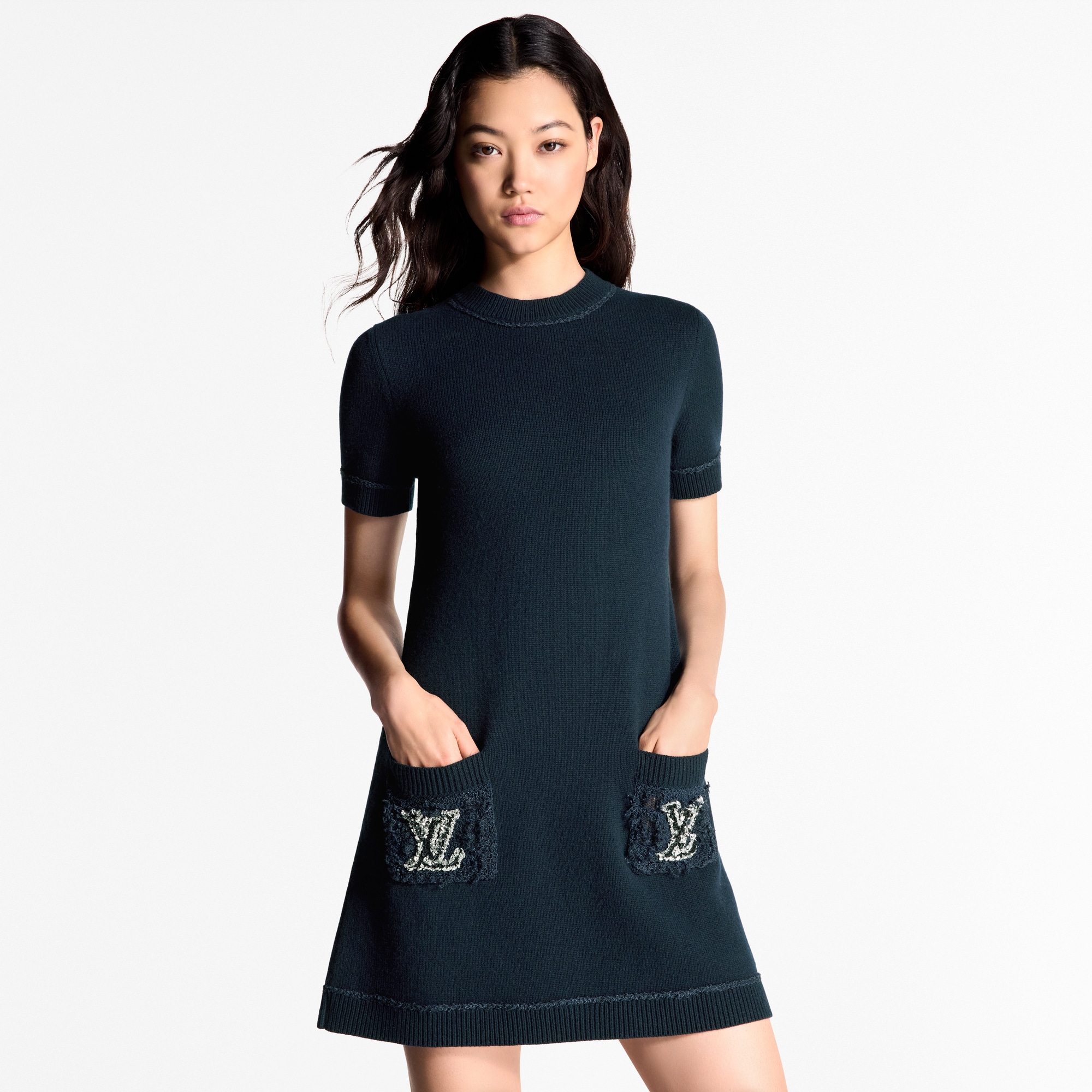 Vestido de punto con bolsillos en tejido de rizo  Mujer Prêt-à-Porter Vestidos | LOUIS VUITTON (Zoom de producto)