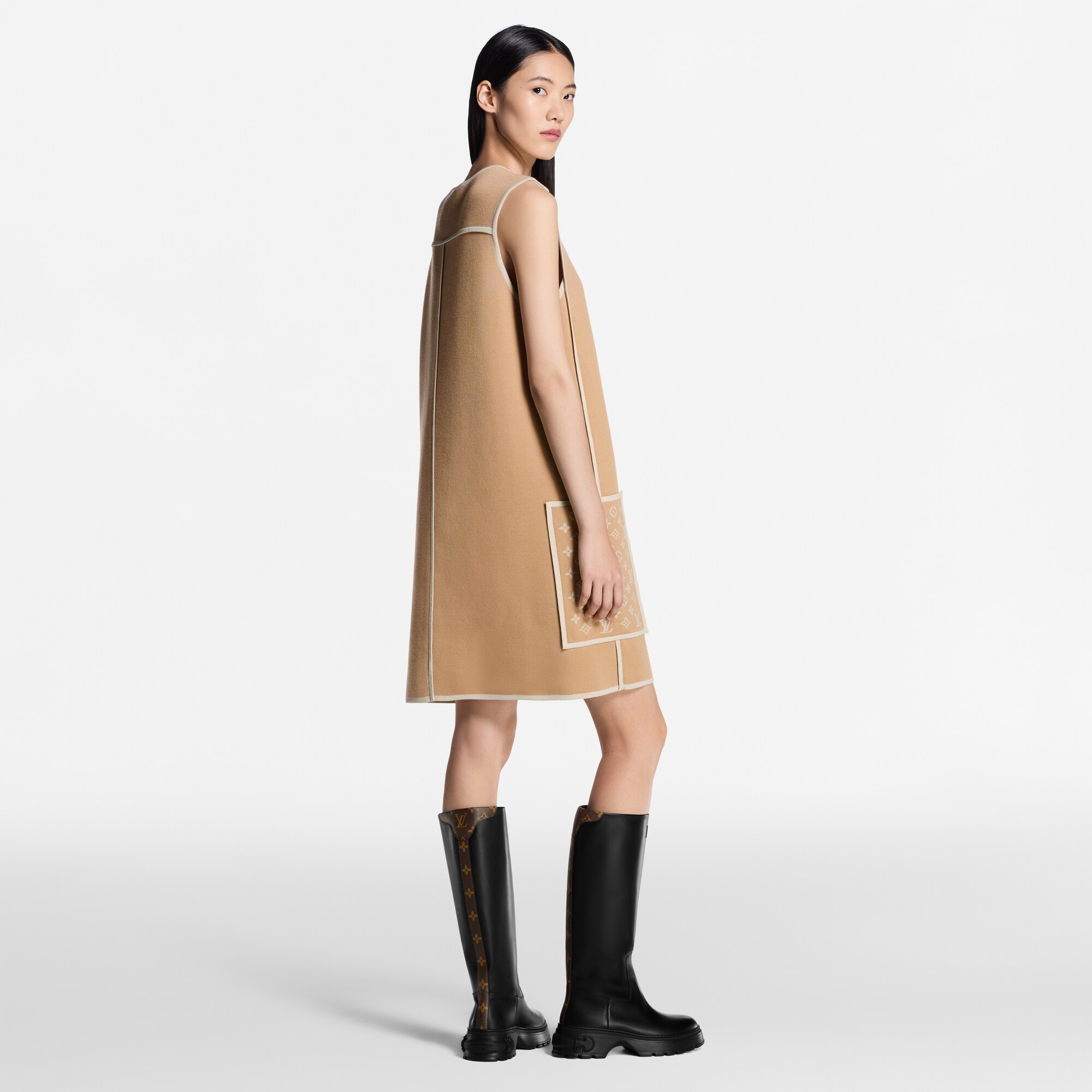 Vestido de punto con detalles Monogram  Mujer Prêt-à-Porter Vestidos | LOUIS VUITTON (Zoom de producto)