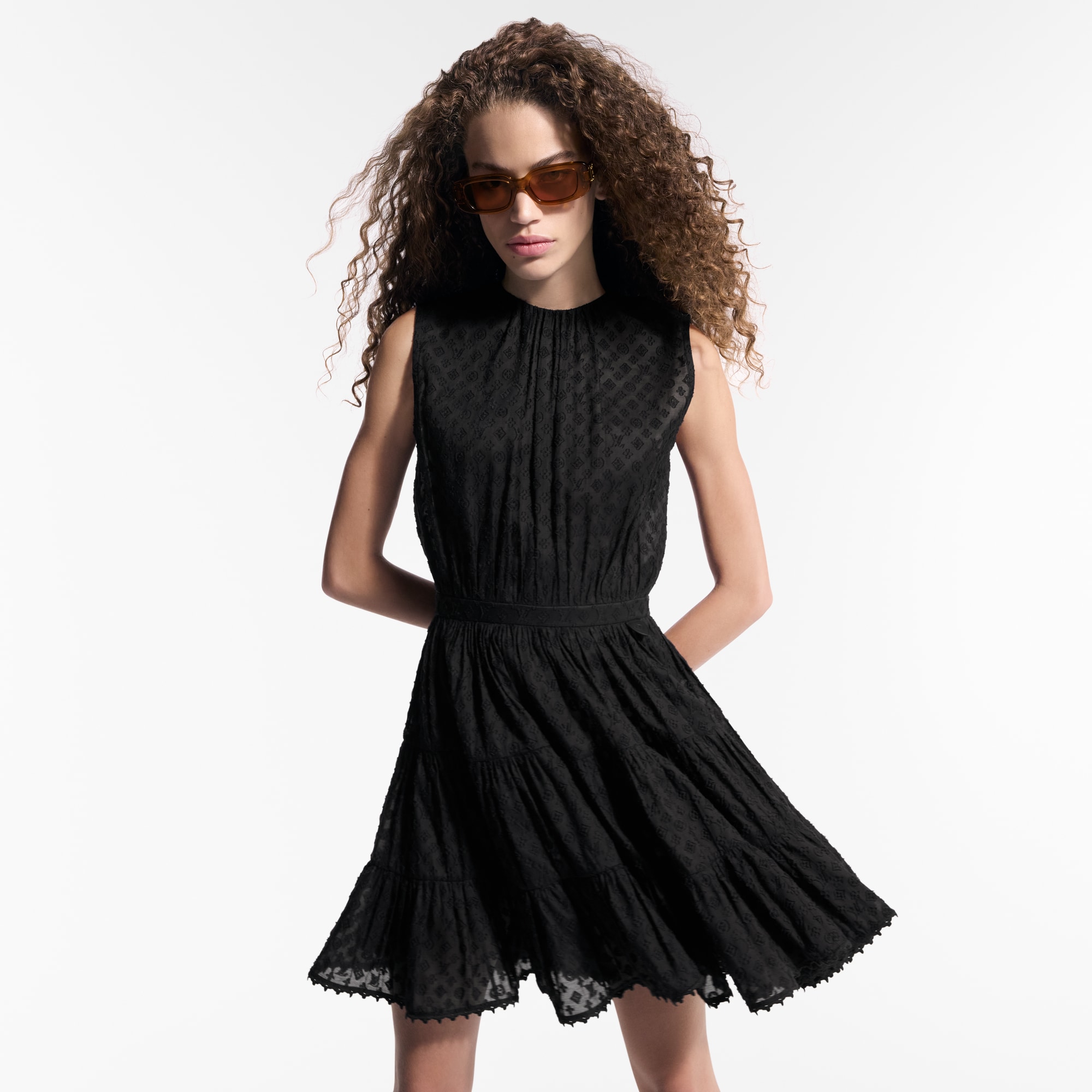 Vestido escalonado Monogram en fil coupé  Mujer Prêt-à-Porter Vestidos | LOUIS VUITTON (Zoom de producto)