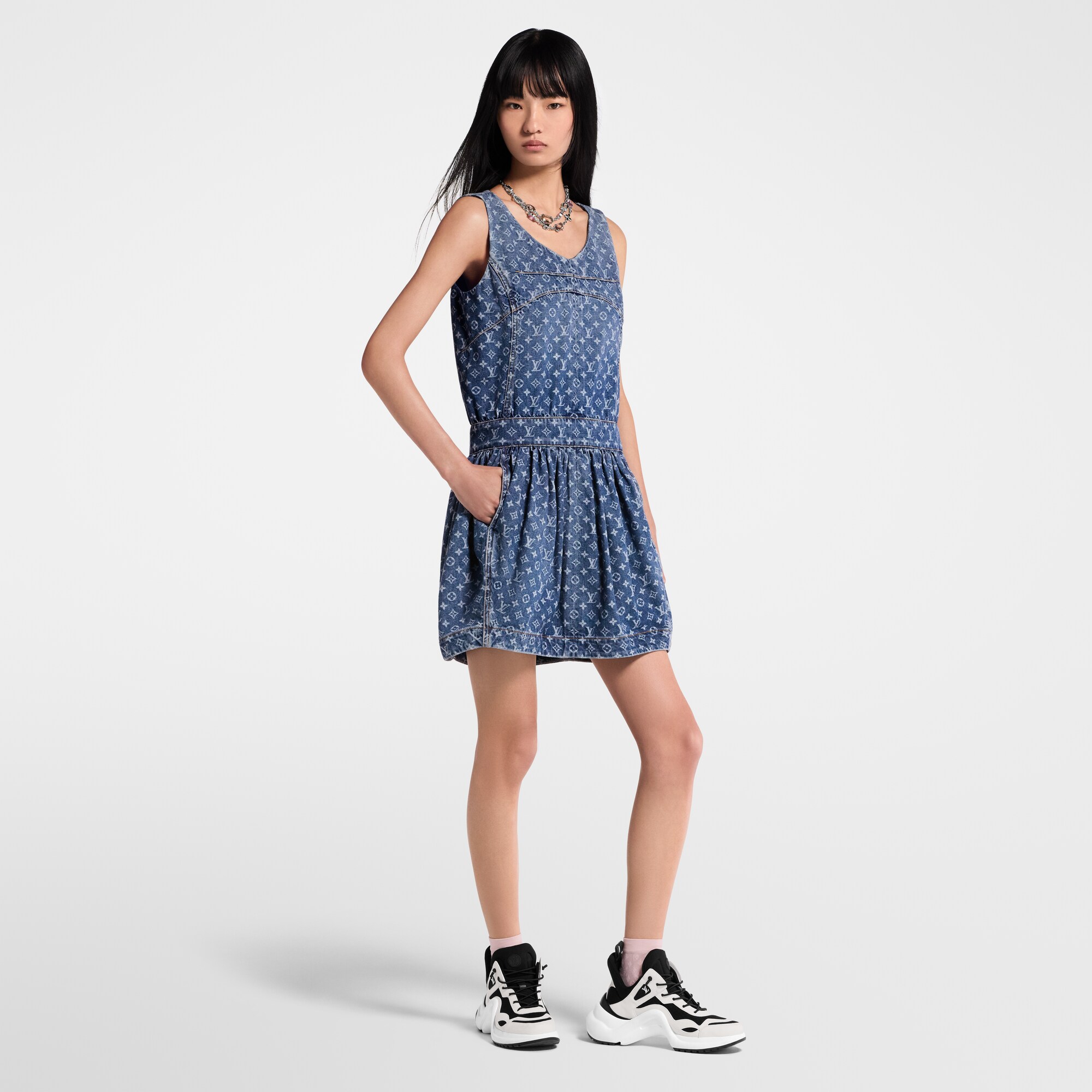 Vestido vaquero Monogram  Mujer Prêt-à-Porter Vestidos | LOUIS VUITTON (Zoom de producto)
