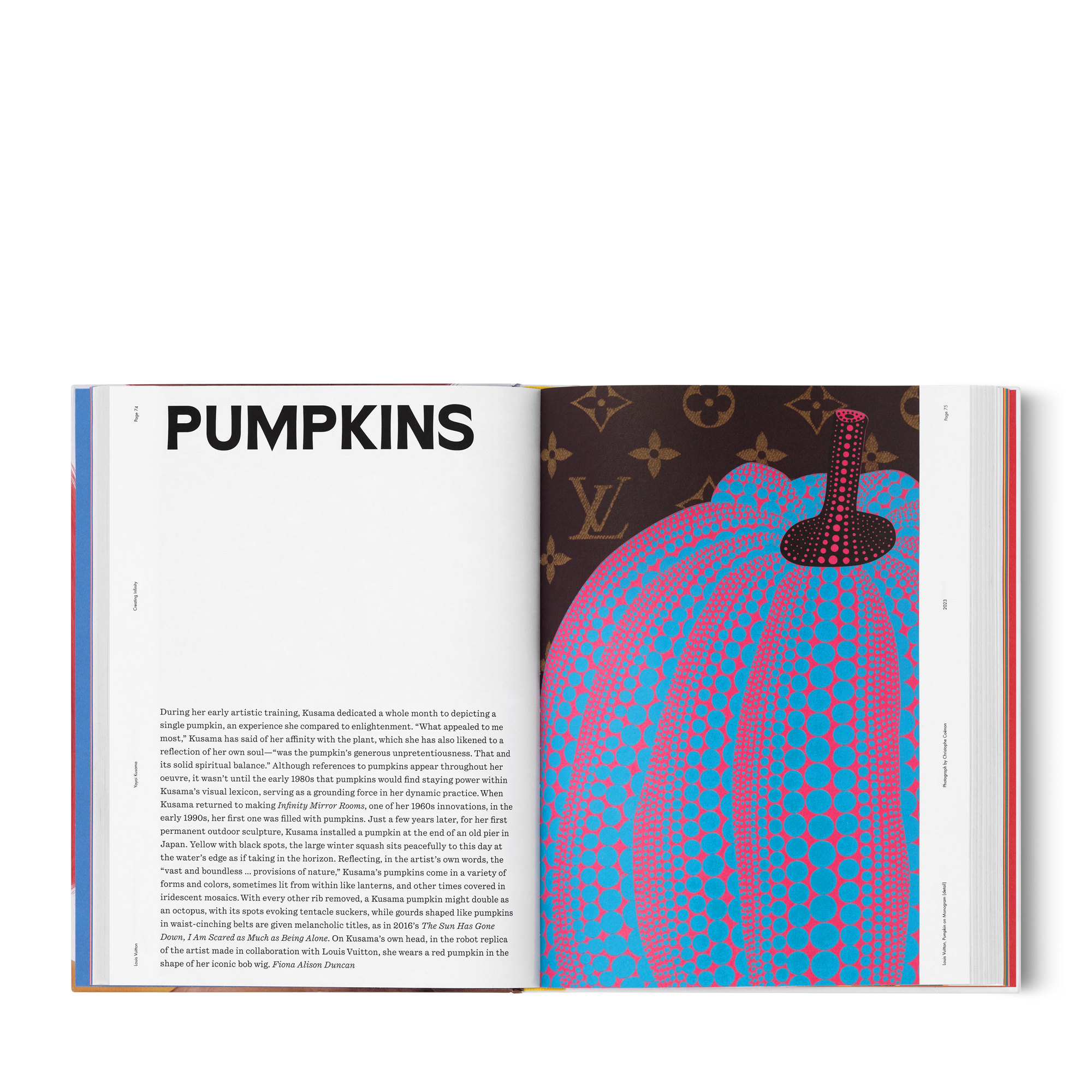 Yayoi Kusama x Louis Vuitton: Creating Infinity  Baúles, Viaje y Hogar Libros Libros de tapa dura | LOUIS VUITTON (Zoom de producto)