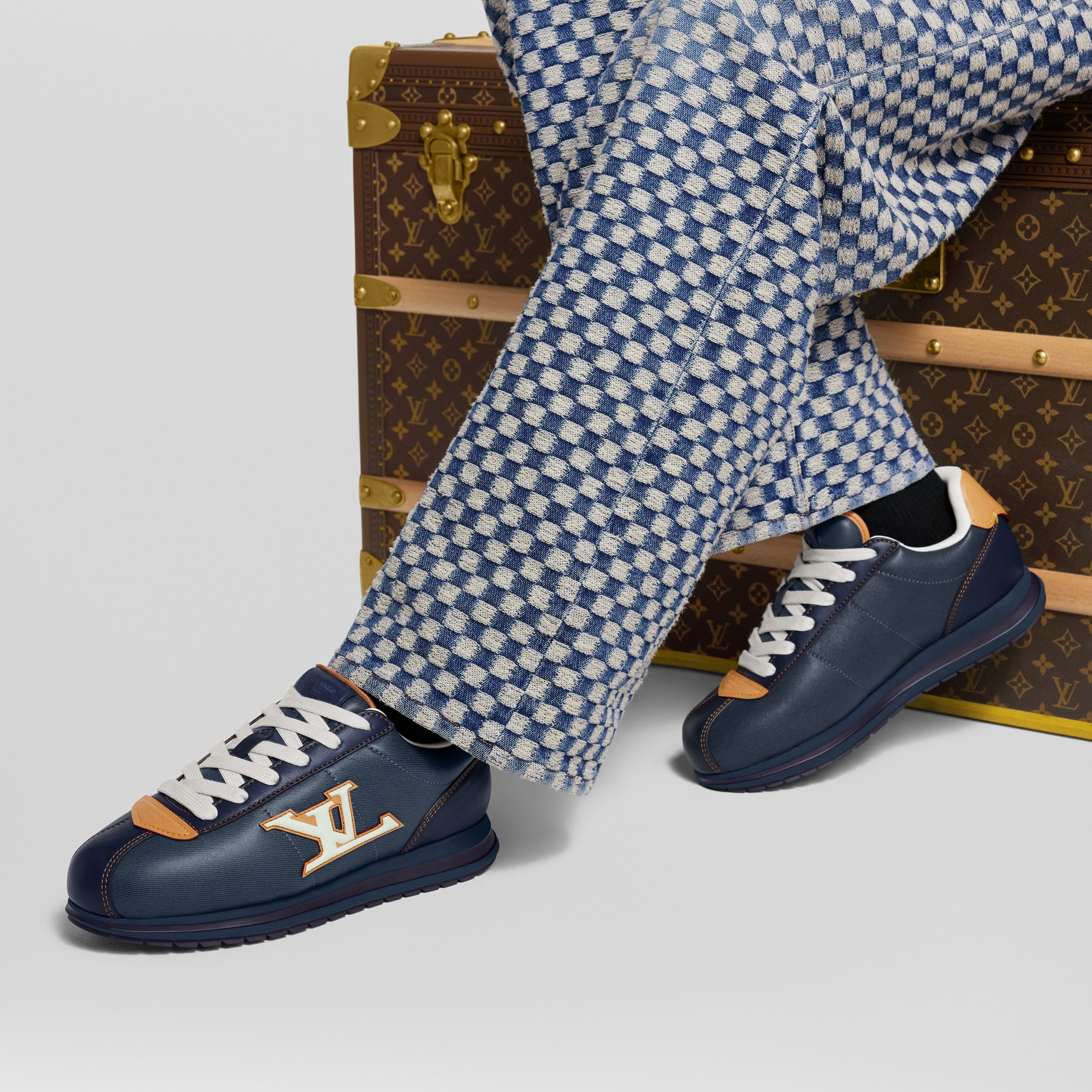 Zapatilla deportiva LV BUTTERSOFT  Hombre Zapatos Zapatillas | LOUIS VUITTON (Zoom de producto)