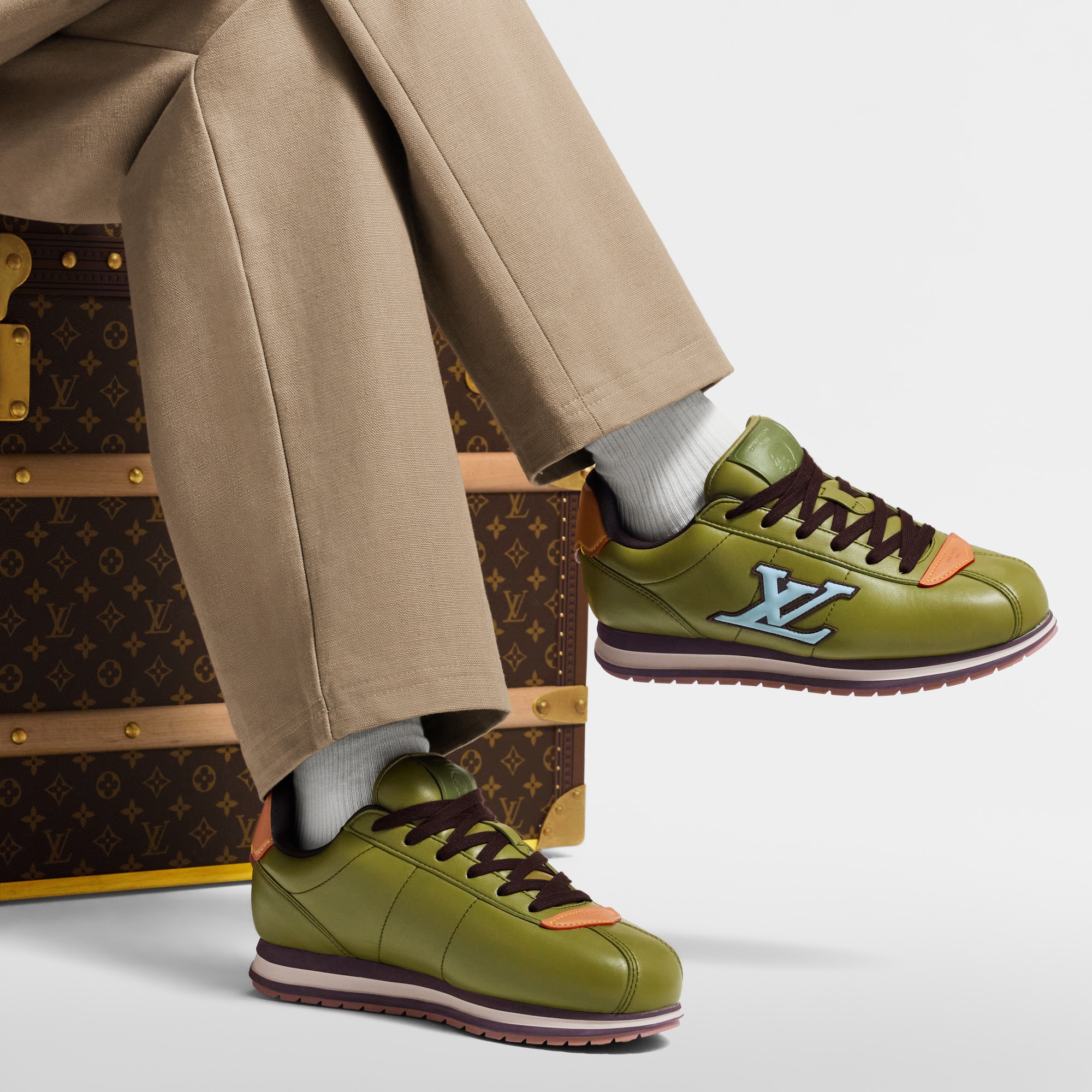 Zapatilla deportiva LV BUTTERSOFT  Hombre Zapatos Zapatillas | LOUIS VUITTON (Zoom de producto)