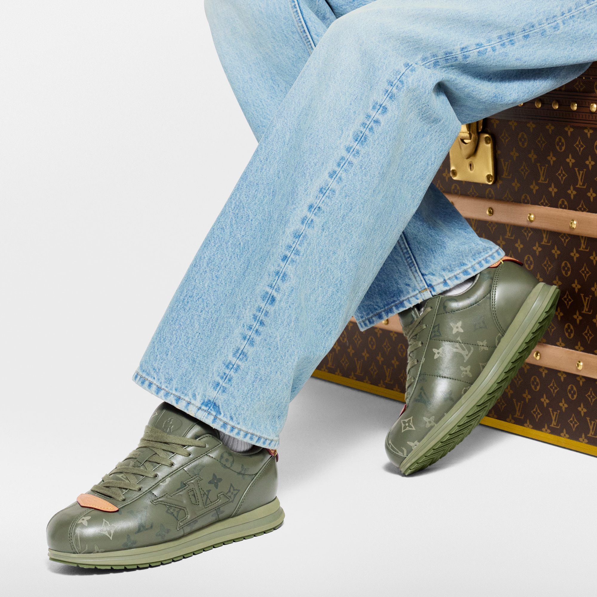 Zapatilla deportiva LV BUTTERSOFT  Hombre Zapatos Zapatillas | LOUIS VUITTON (Zoom de producto)