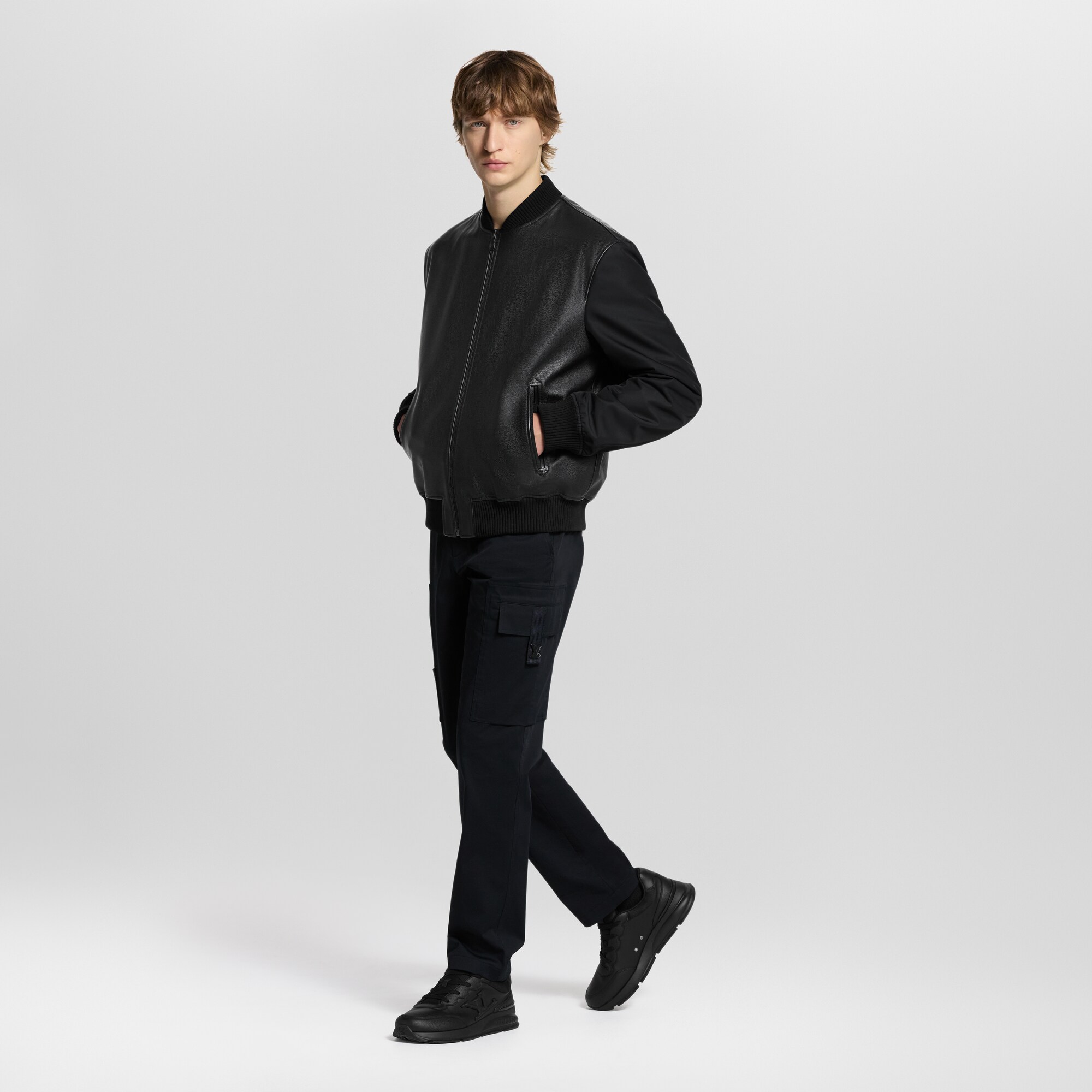 Zapatilla deportiva LV Classic  Hombre Zapatos Zapatillas | LOUIS VUITTON (Zoom de producto)