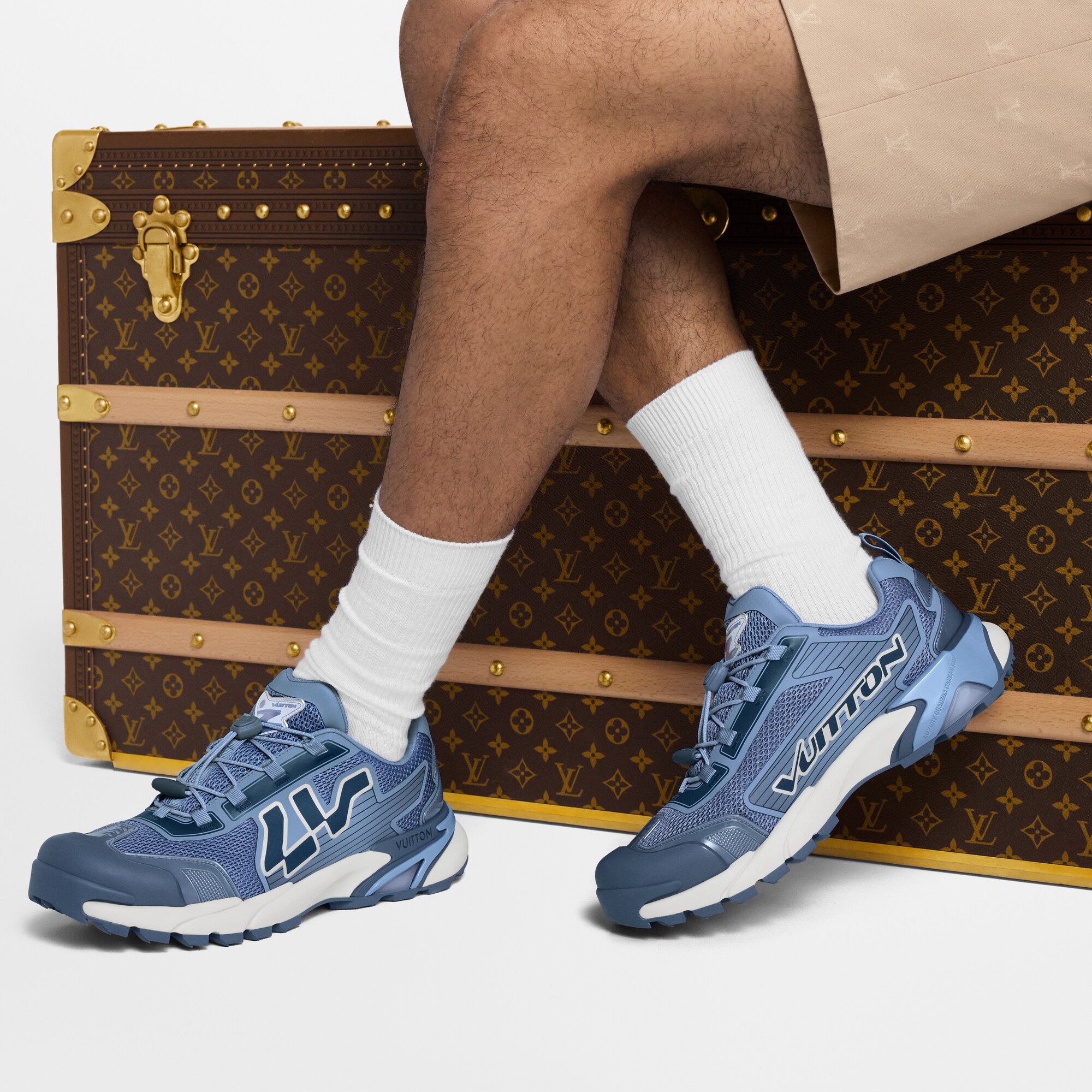 Zapatilla deportiva LV Runner Tatic  Hombre Zapatos Zapatillas | LOUIS VUITTON (Zoom de producto)