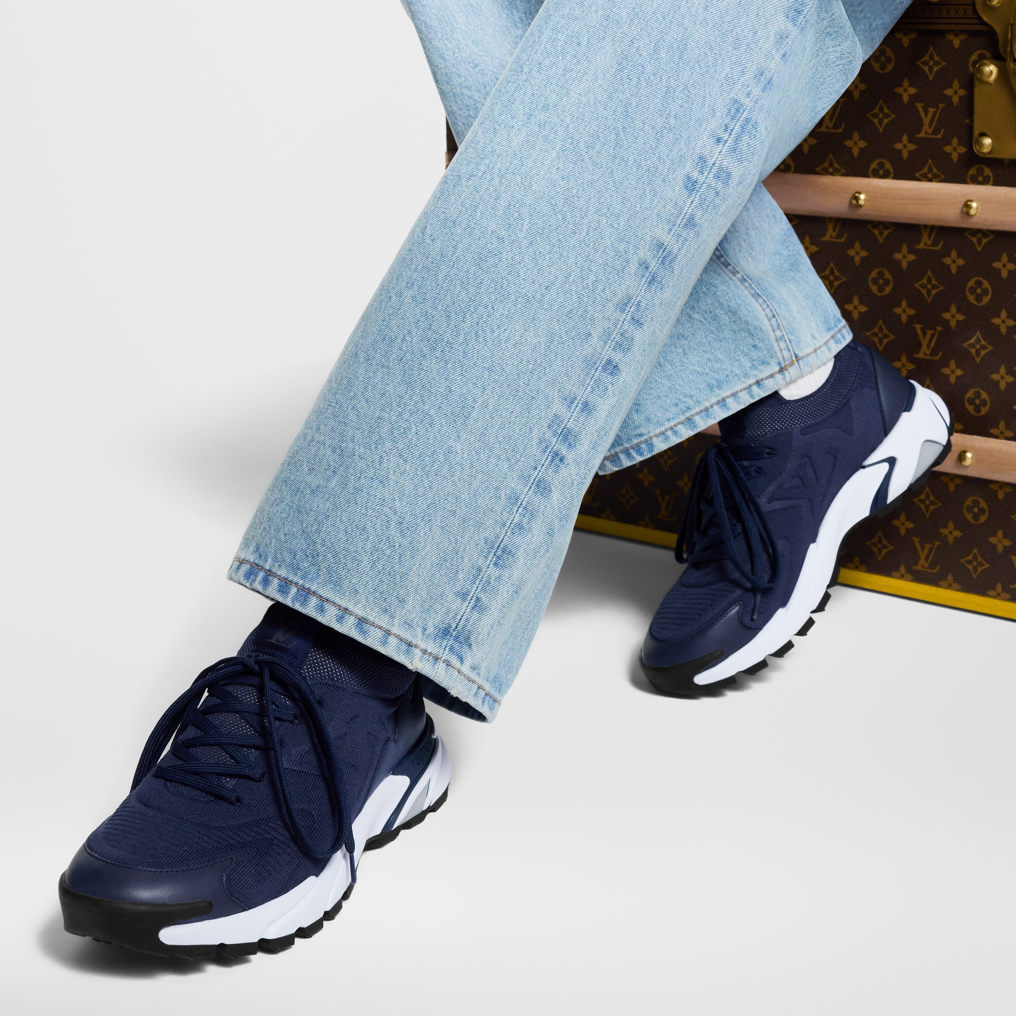 Zapatilla deportiva LV Runner Tatic  Hombre Zapatos Zapatillas | LOUIS VUITTON (Zoom de producto)