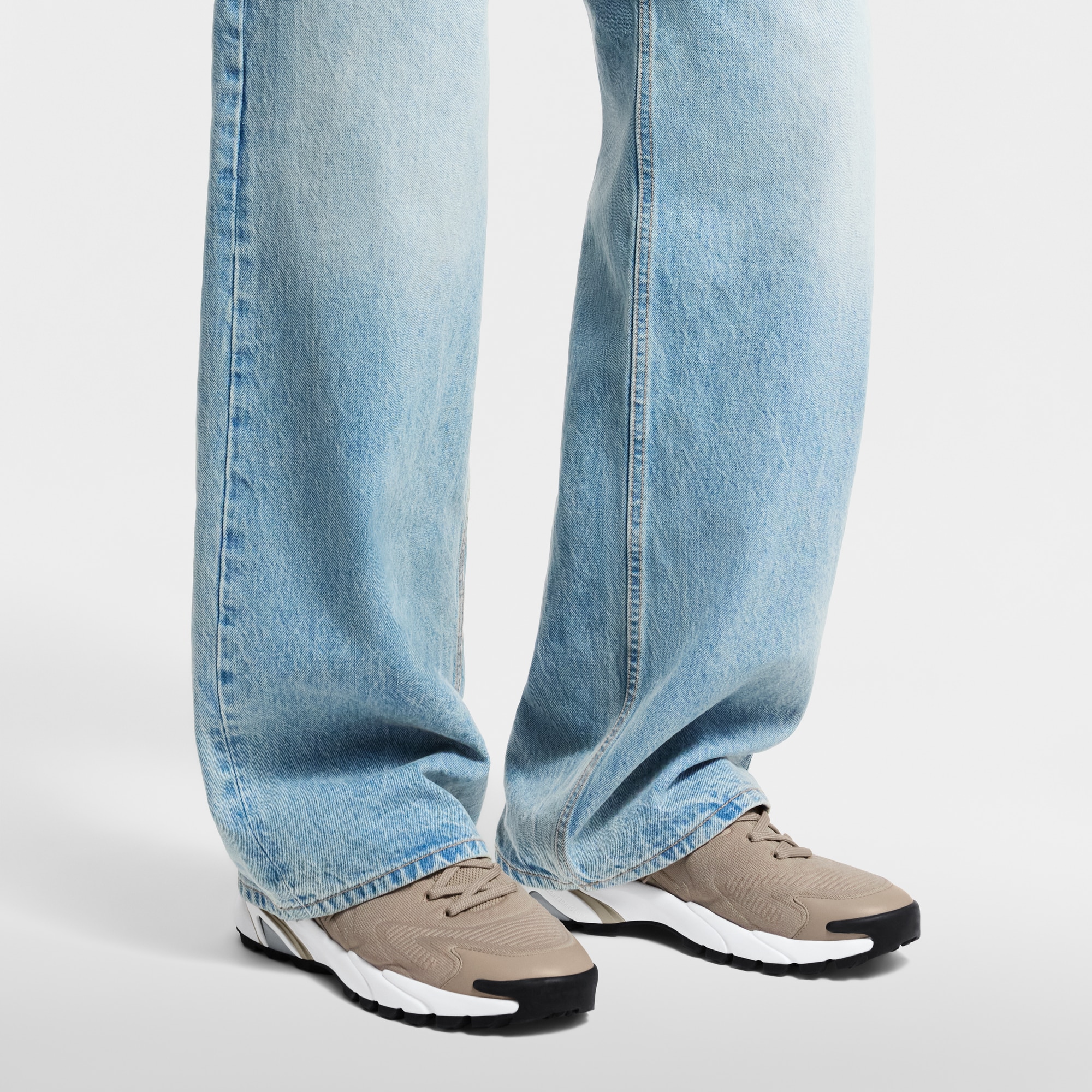 Zapatilla deportiva LV Runner Tatic  Hombre Zapatos Mocasines | LOUIS VUITTON (Zoom de producto)