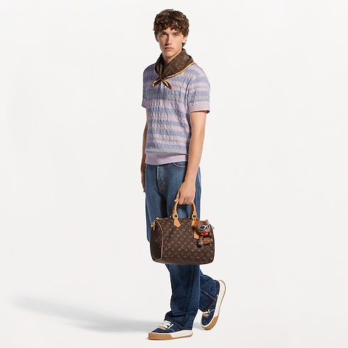 Zapatilla deportiva LV Tilted Hombre Zapatos Zapatillas | LOUIS VUITTON (Zoom de producto)