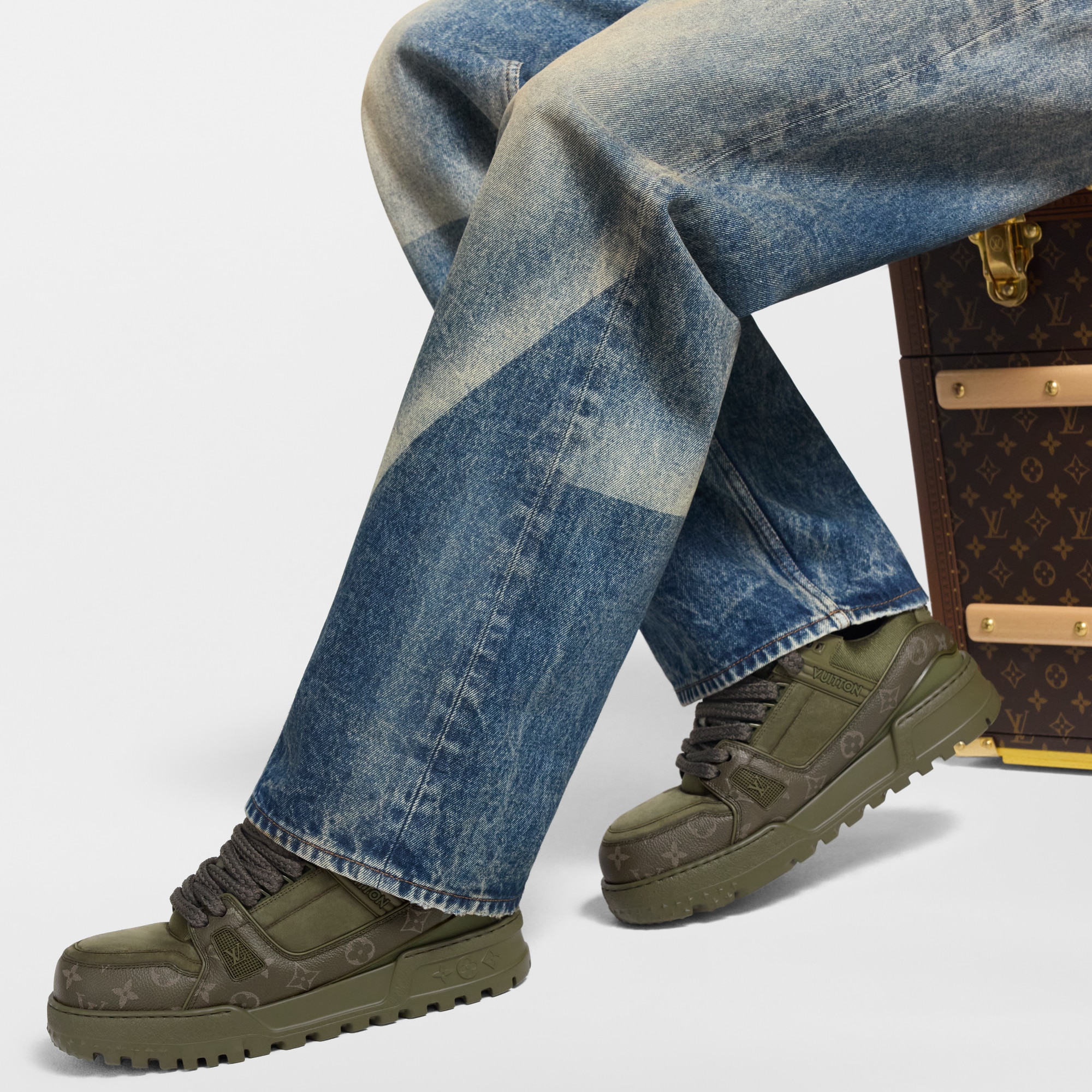 Zapatilla deportiva LV Trainer Maxi  Hombre Zapatos Zapatillas | LOUIS VUITTON (Zoom de producto)